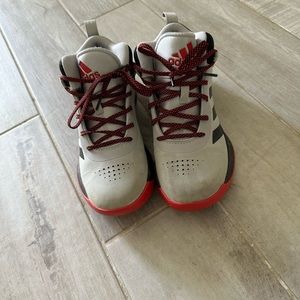 Boys Basketball Shoes